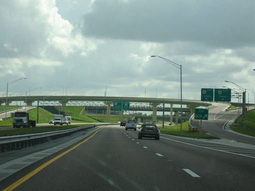 800px-floridas_turnpike_at_exit_267a